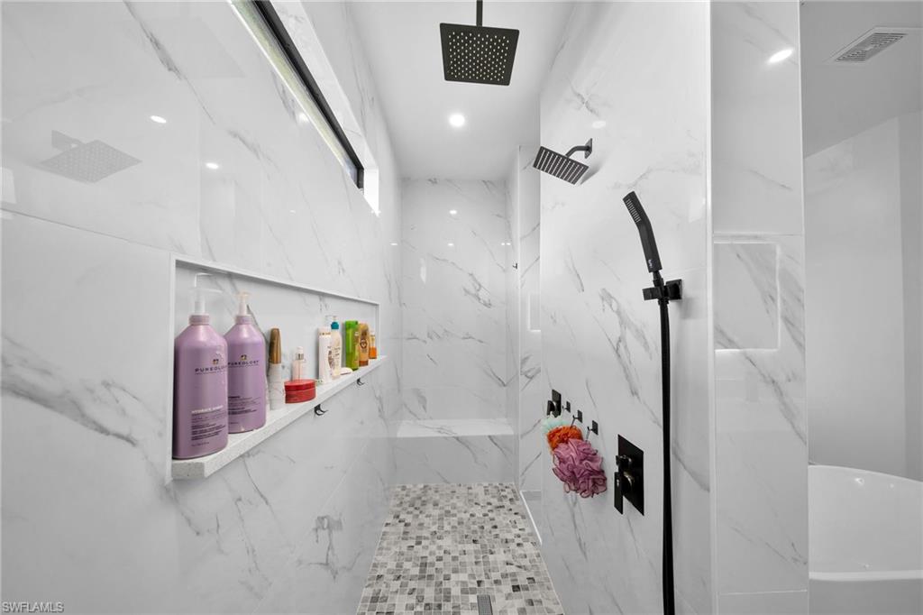 347 Sw 24 Pl Property Photo 14