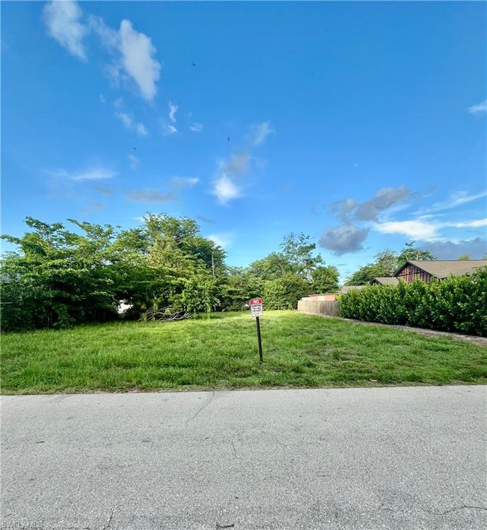 2317 Altamont Ave Property Photo 1