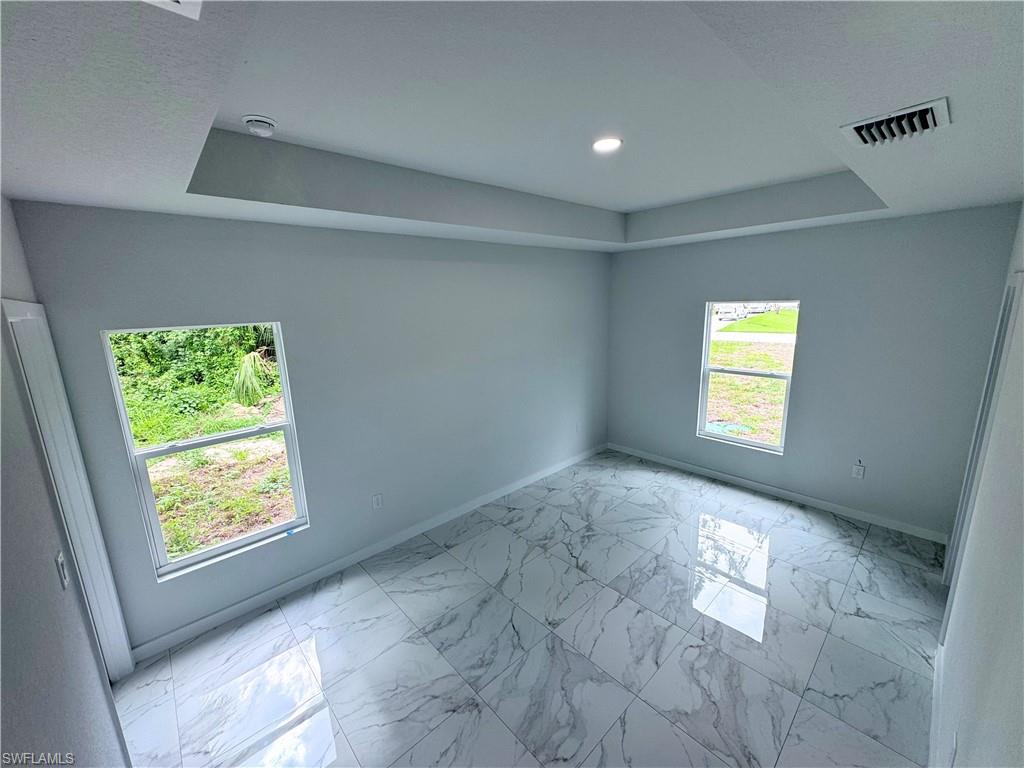842 Sentinela Blvd Property Photo 12