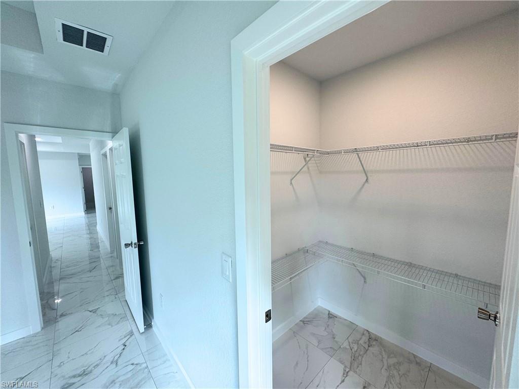 842 Sentinela Blvd Property Photo 14