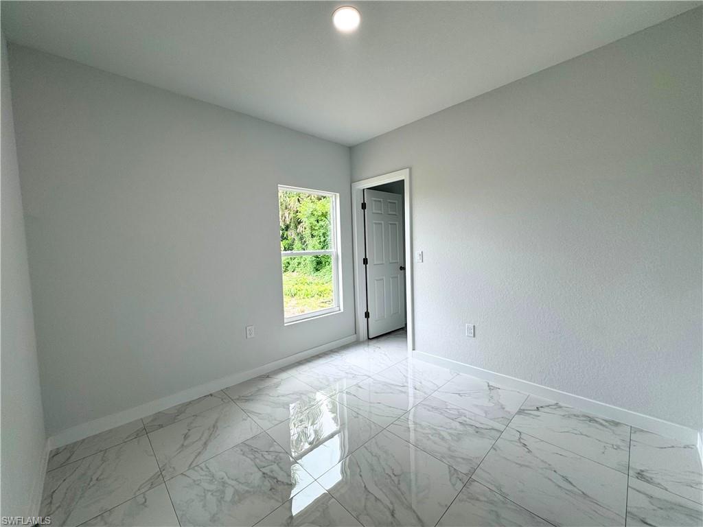 842 Sentinela Blvd Property Photo 18