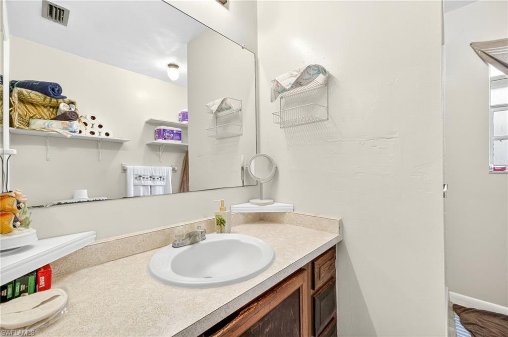 1404 Se 36th Ter Property Photo 34