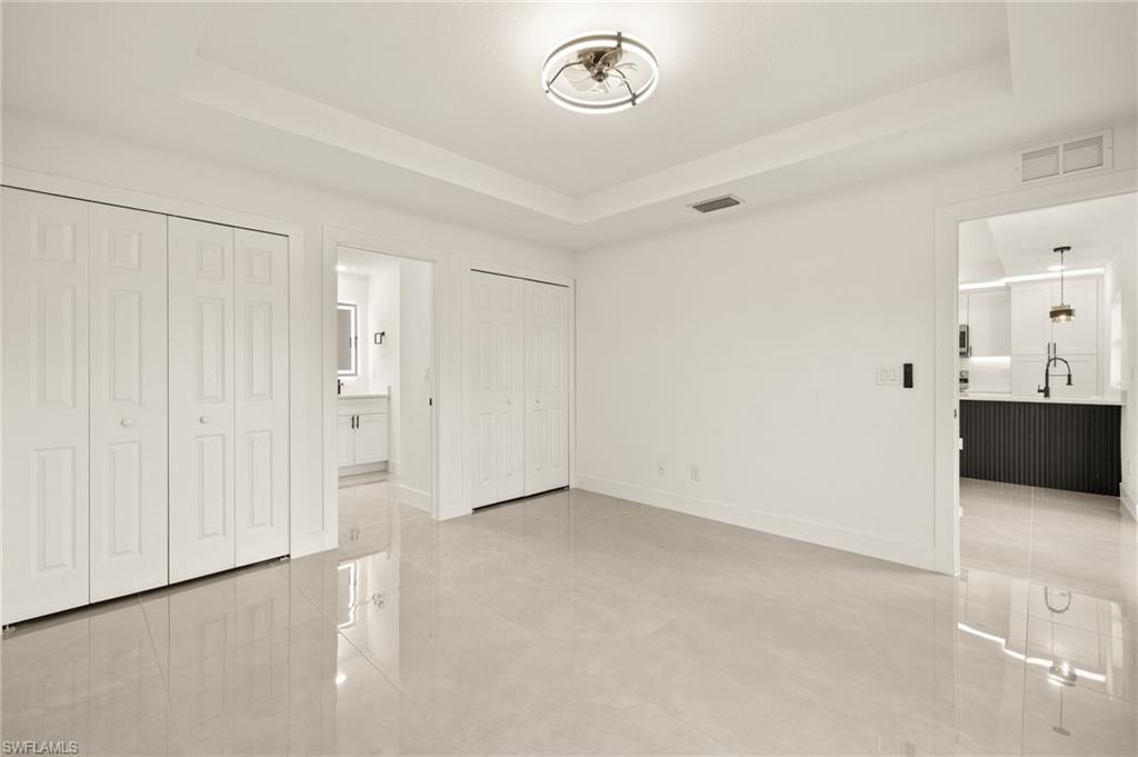 614 Ames St E Property Photo 13