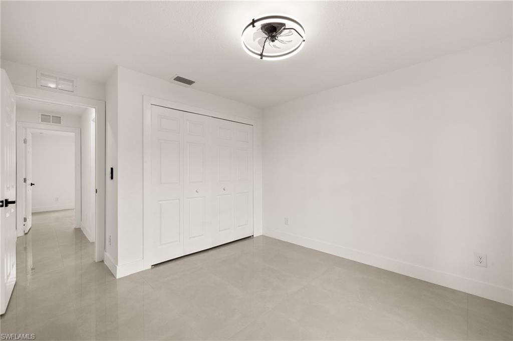 614 Ames St E Property Photo 16