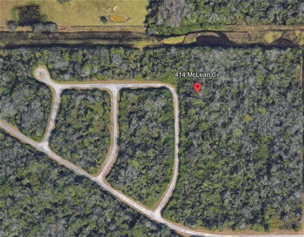 414 McLean CIR Property Photo 1