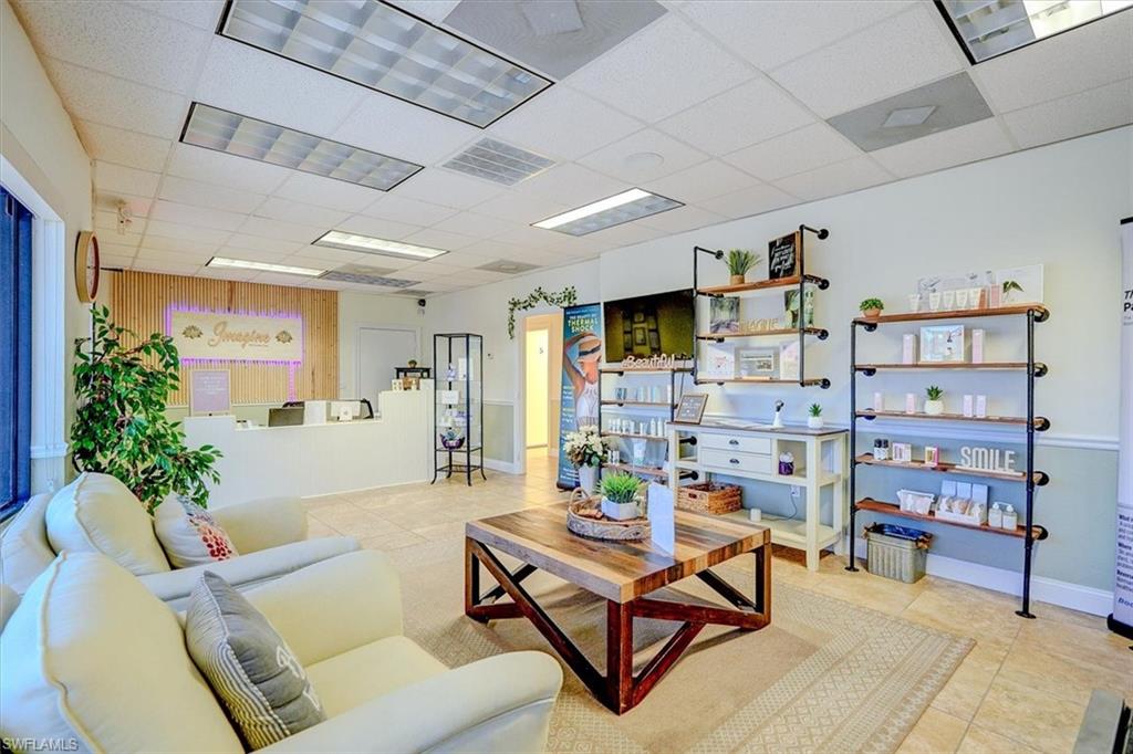 1404 Del Prado Blvd S # 105 Property Photo 13