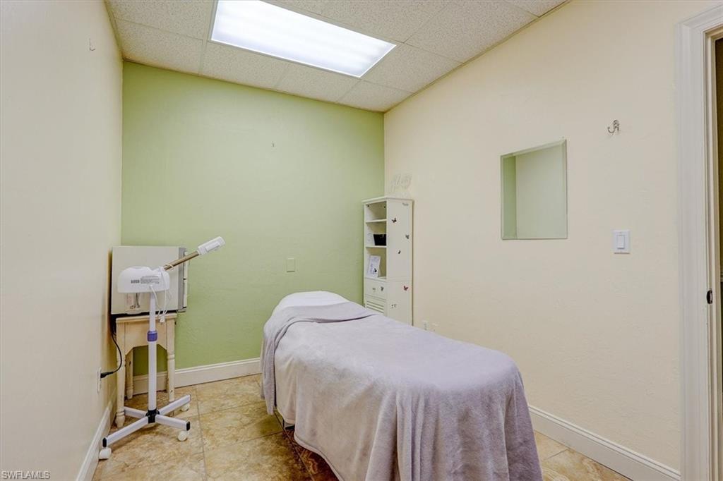 1404 Del Prado Blvd S # 105 Property Photo 15