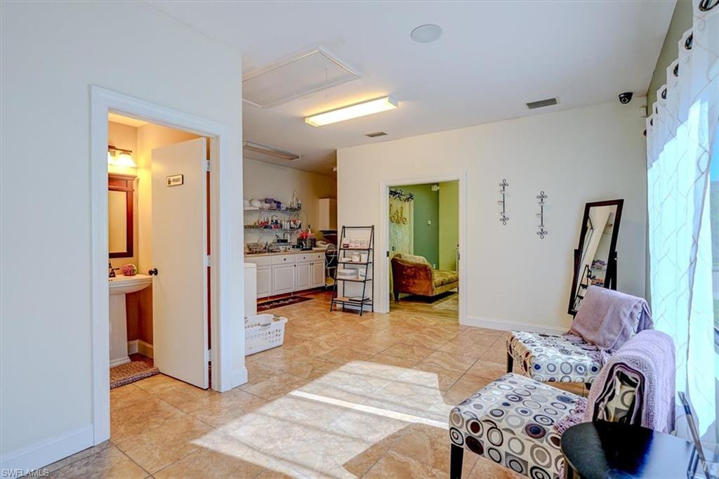 1404 Del Prado Blvd S # 105 Property Photo 30