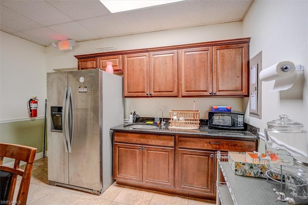 1404 Del Prado Blvd S # 105 Property Photo 44