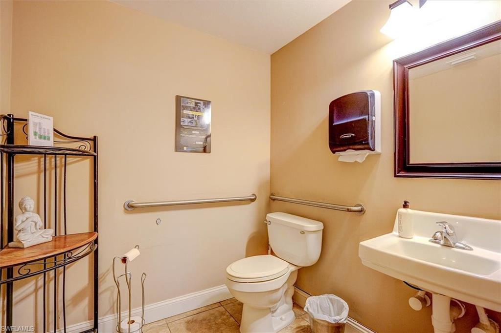 1404 Del Prado Blvd S # 105 Property Photo 49