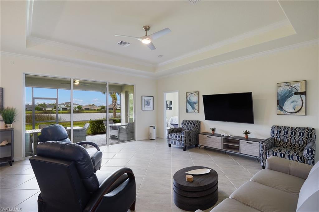 17653 Winding Wood Ln Property Photo 3