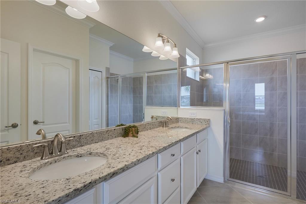 17653 Winding Wood Ln Property Photo 14
