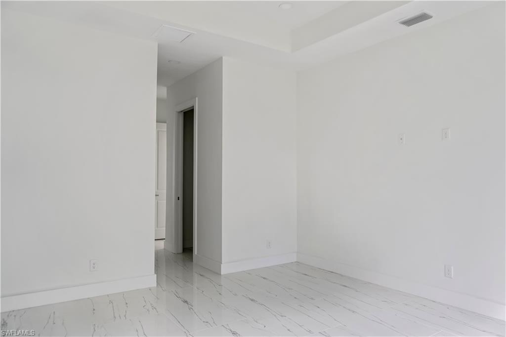 3611 56th St W Property Photo 18