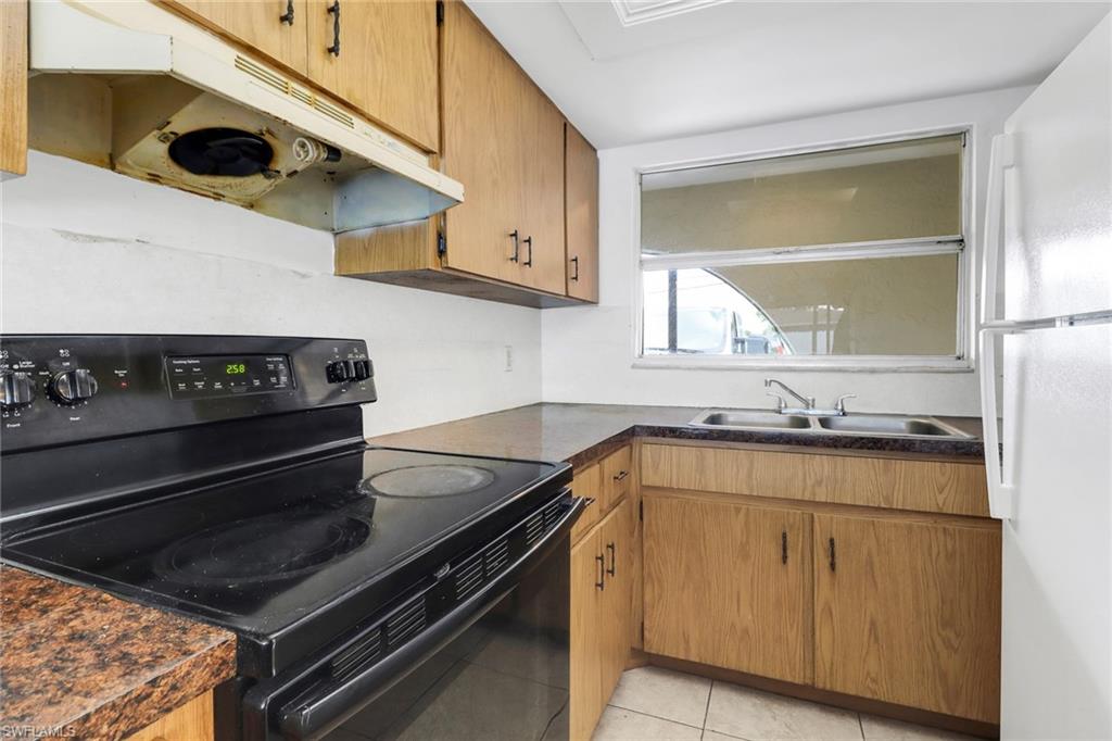 31 Ne 16th Pl # B Property Photo 6