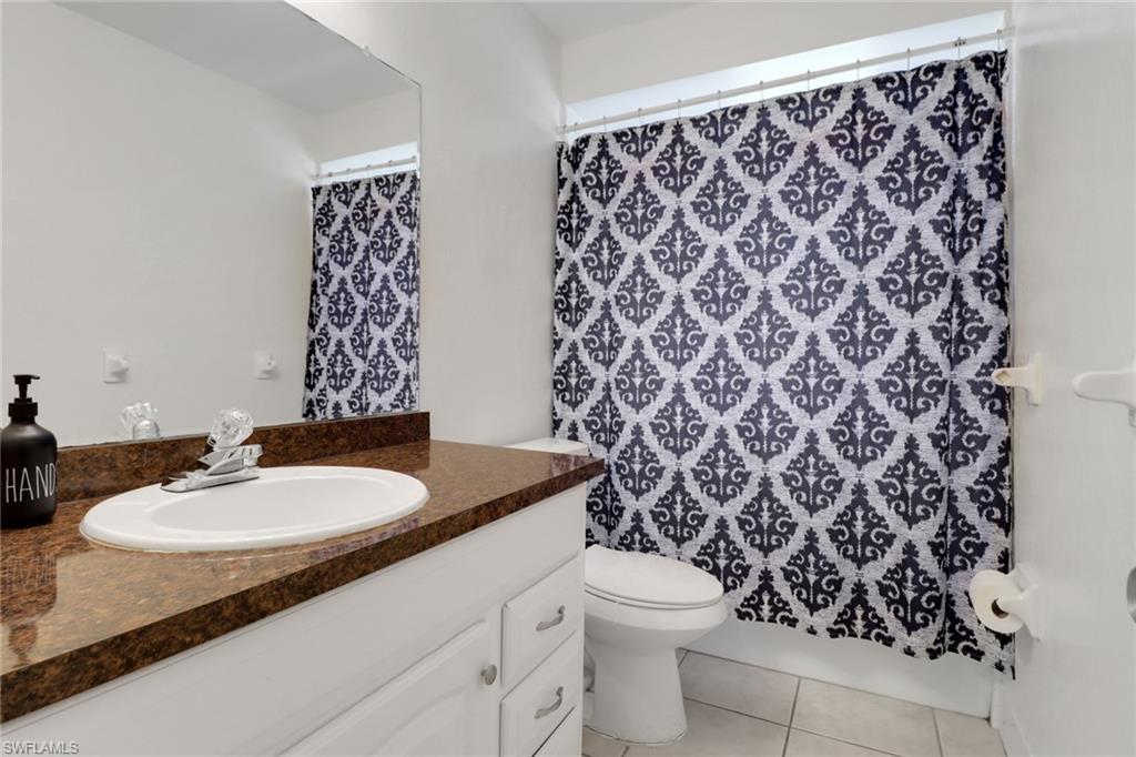 31 Ne 16th Pl # B Property Photo 34