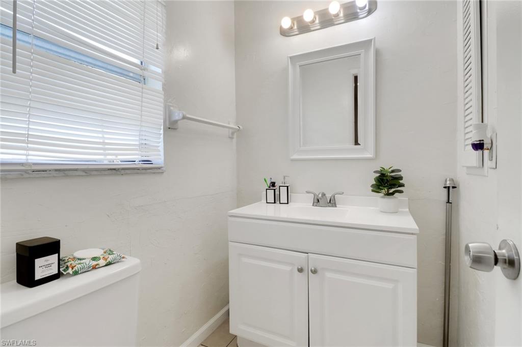 31 Ne 16th Pl # B Property Photo 37
