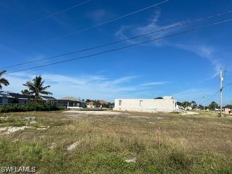 2300 Nw 38th Pl Property Photo 5