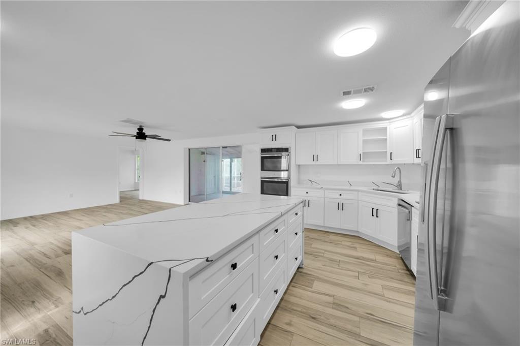 3307 Pinetree St Property Photo 12