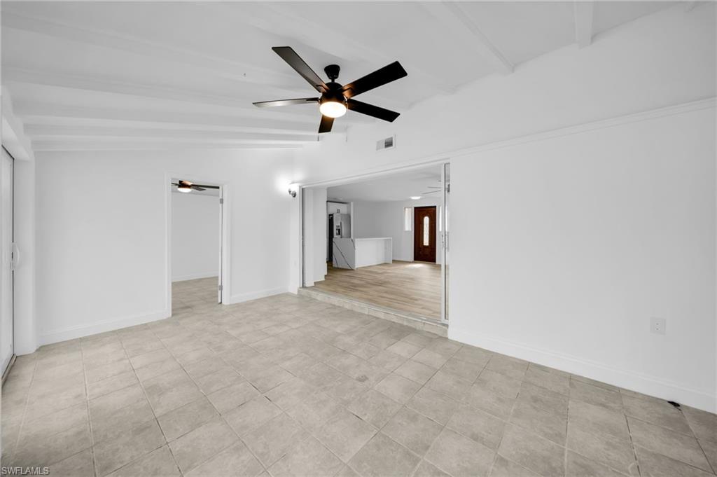 3307 Pinetree St Property Photo 13