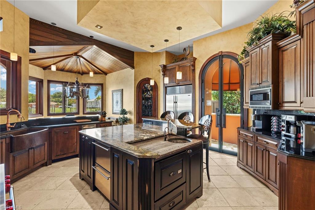 841 Cypress Lake Cir Property Photo 7