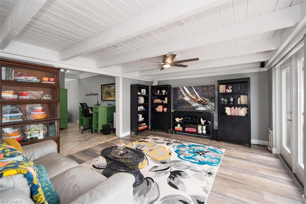 6384 Morgan La Fee Ln Property Photo 14