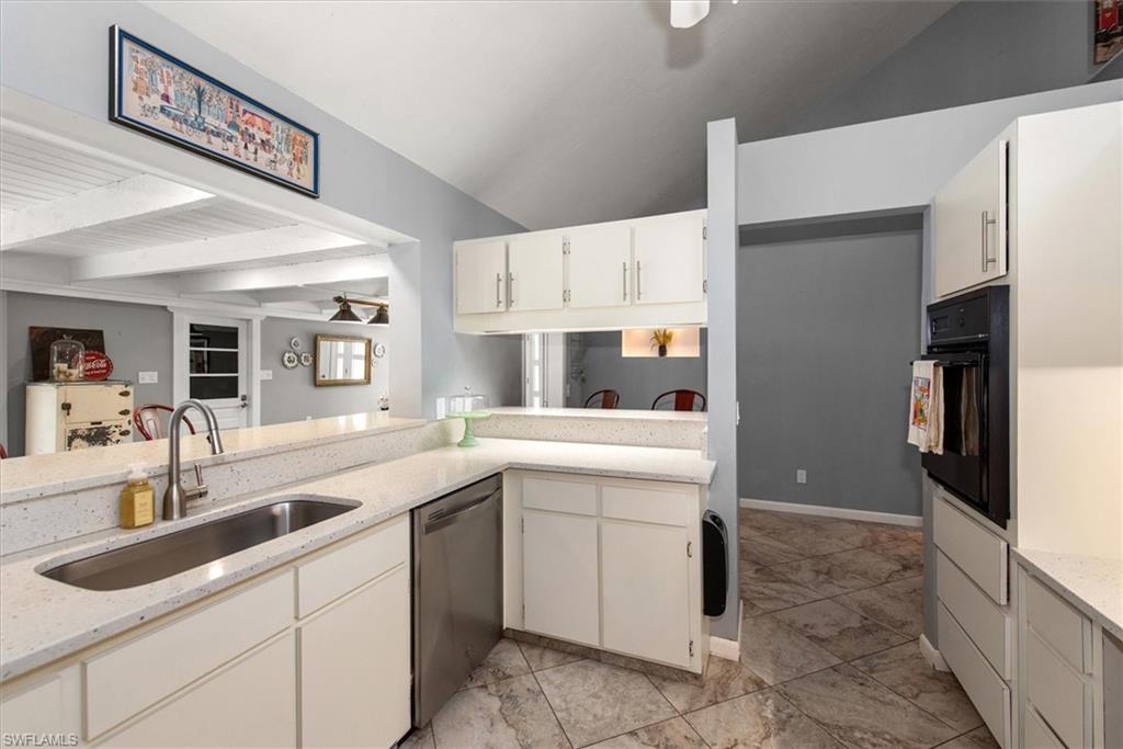 6384 Morgan La Fee Ln Property Photo 15