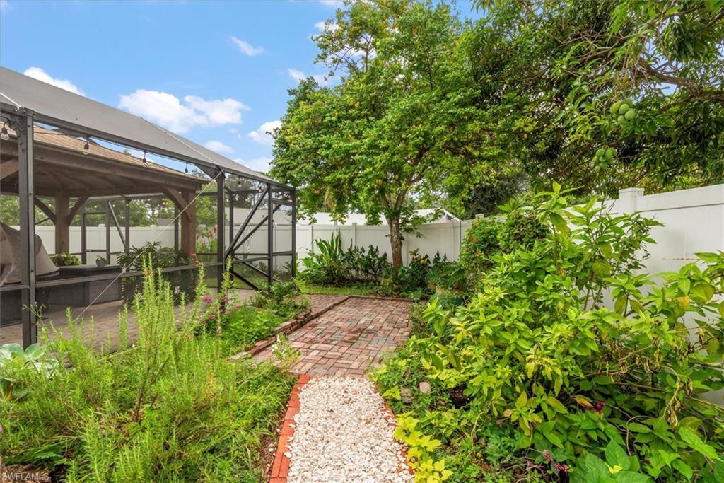 6384 Morgan La Fee Ln Property Photo 30