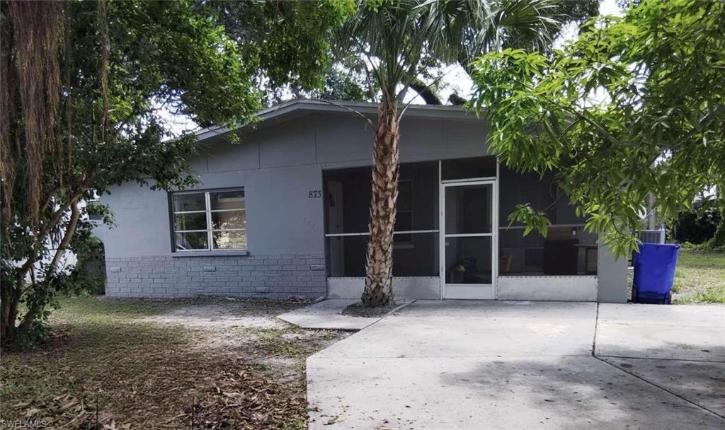 873 Van Buren St Property Photo 1