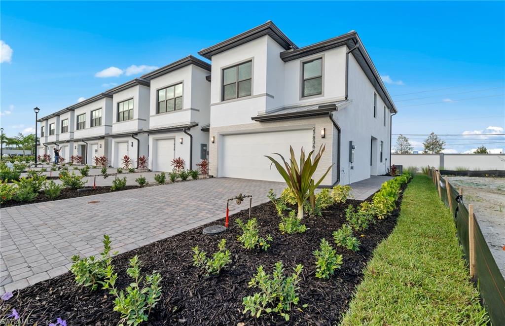 27836 Solis Grande Dr Property Photo 1