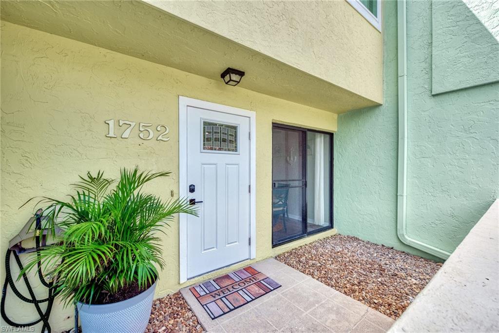 1752 Stickney Point RD # 102