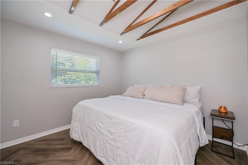 548 Redlin St Property Photo 10
