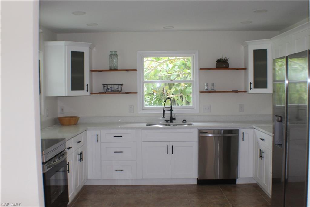 14112 Clubhouse Dr E Property Photo 2