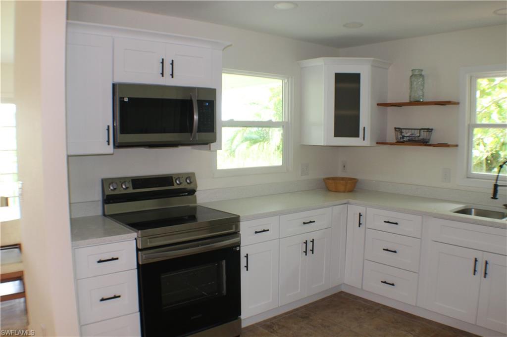 14112 Clubhouse Dr E Property Photo 7