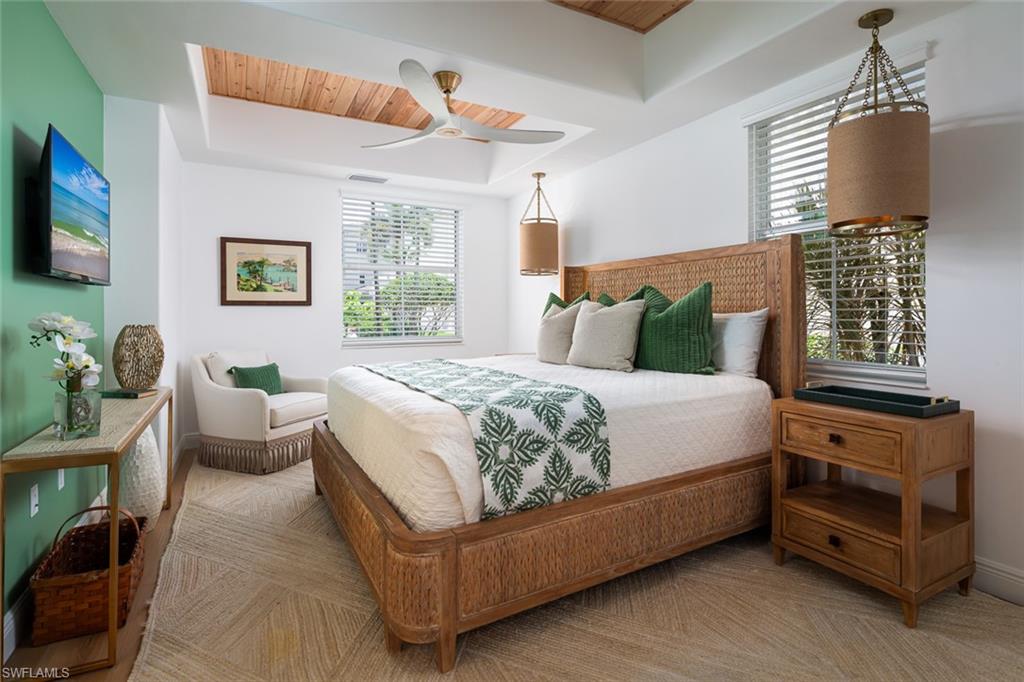 575 Avellino Isles Cir # 102 Property Photo 15