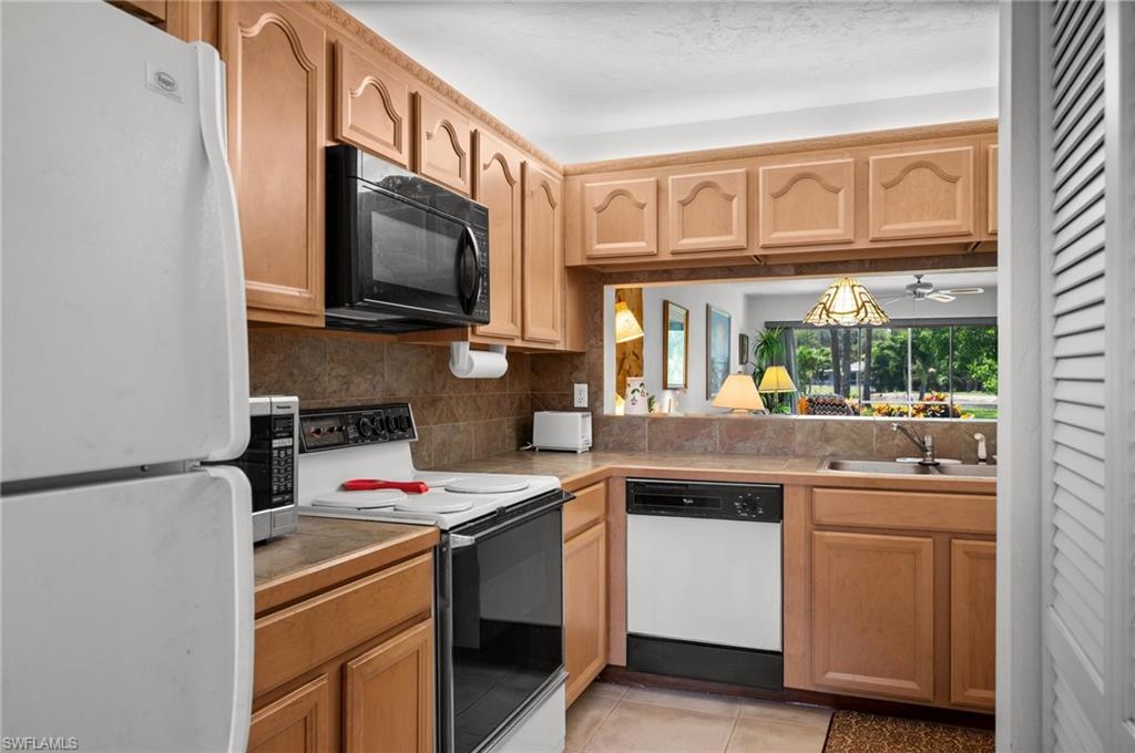 1219 Commonwealth Cir # E103 Property Photo 2