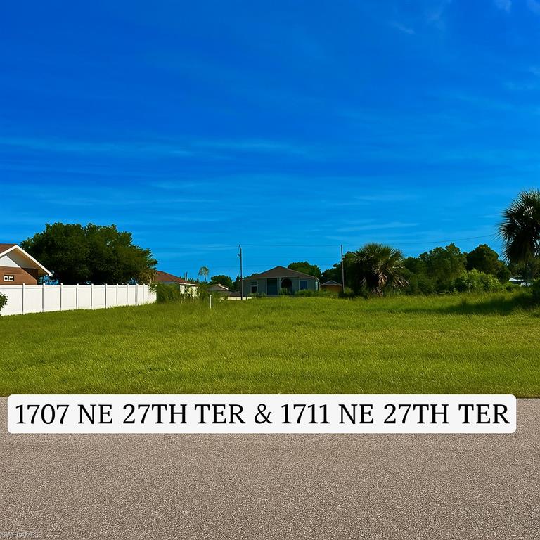 1711 27th TER Property Photo 1