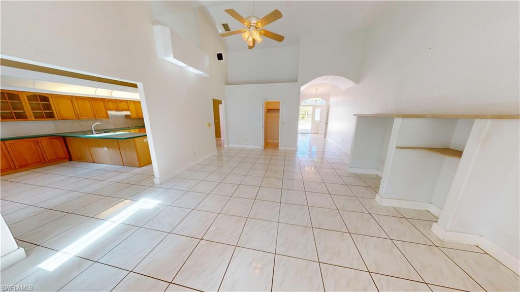 2244 Mauritania Rd Property Photo 8