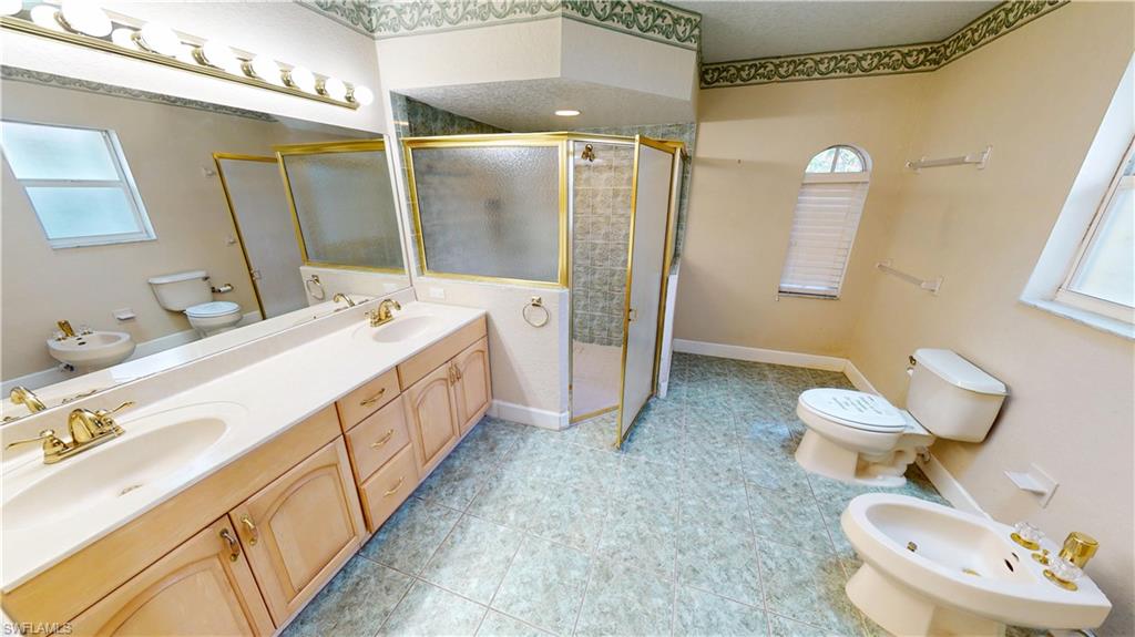2244 Mauritania Rd Property Photo 16