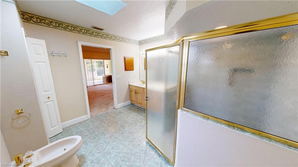 2244 Mauritania Rd Property Photo 17
