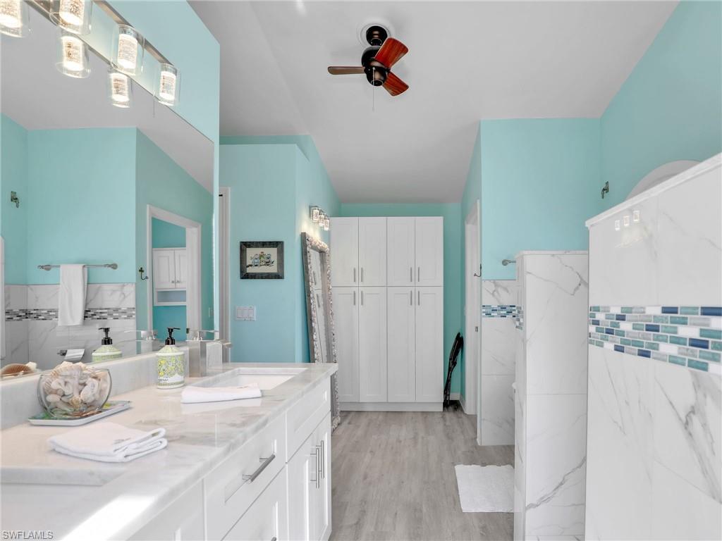 14891 Lake Olive Dr Property Photo 12