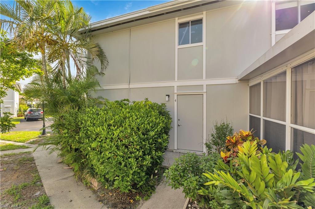 3284 Royal Canadian TRCE # 4 Property Photo 1