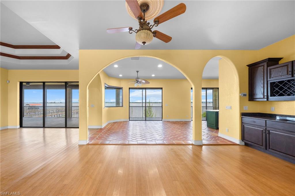 6120 River Shore Ct Property Photo 4