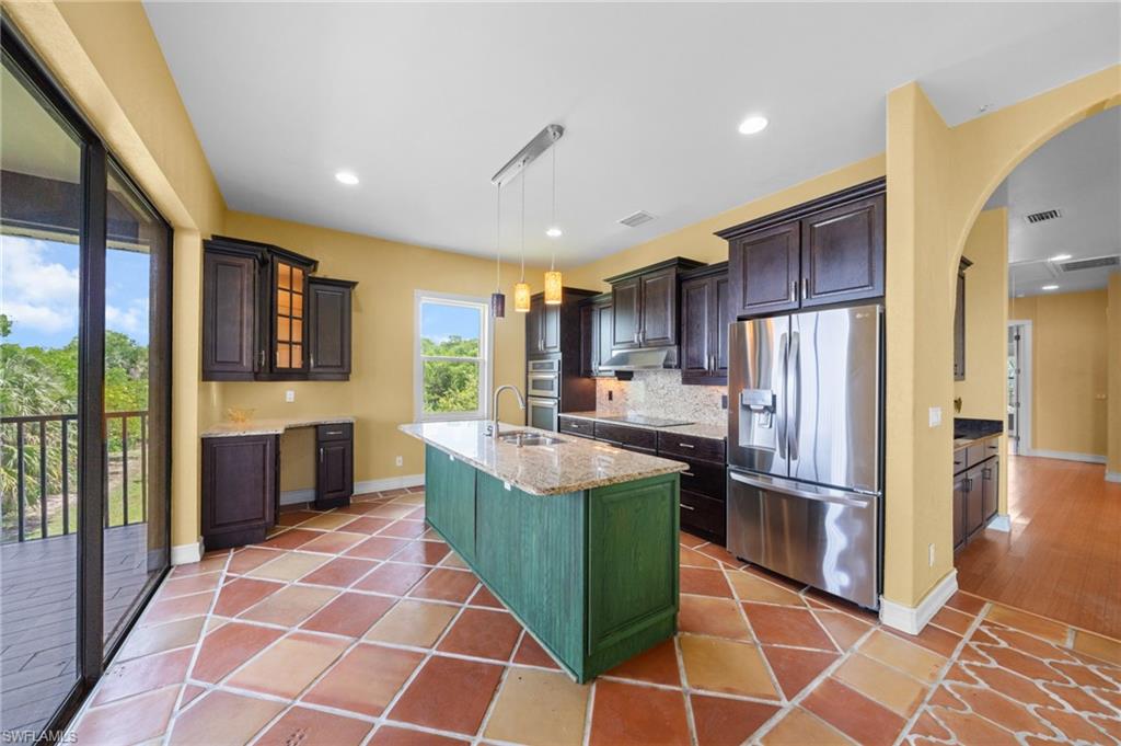 6120 River Shore Ct Property Photo 10