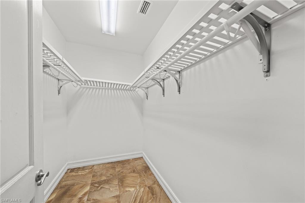 6120 River Shore Ct Property Photo 20