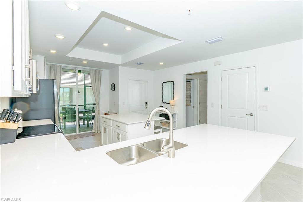 5467 Double Eagle Cir # 3212 Property Photo 10