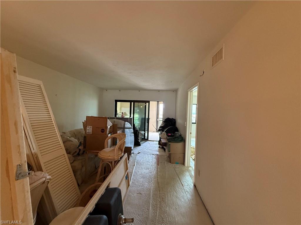 4263 Bay Beach Ln # 713 Property Photo 4