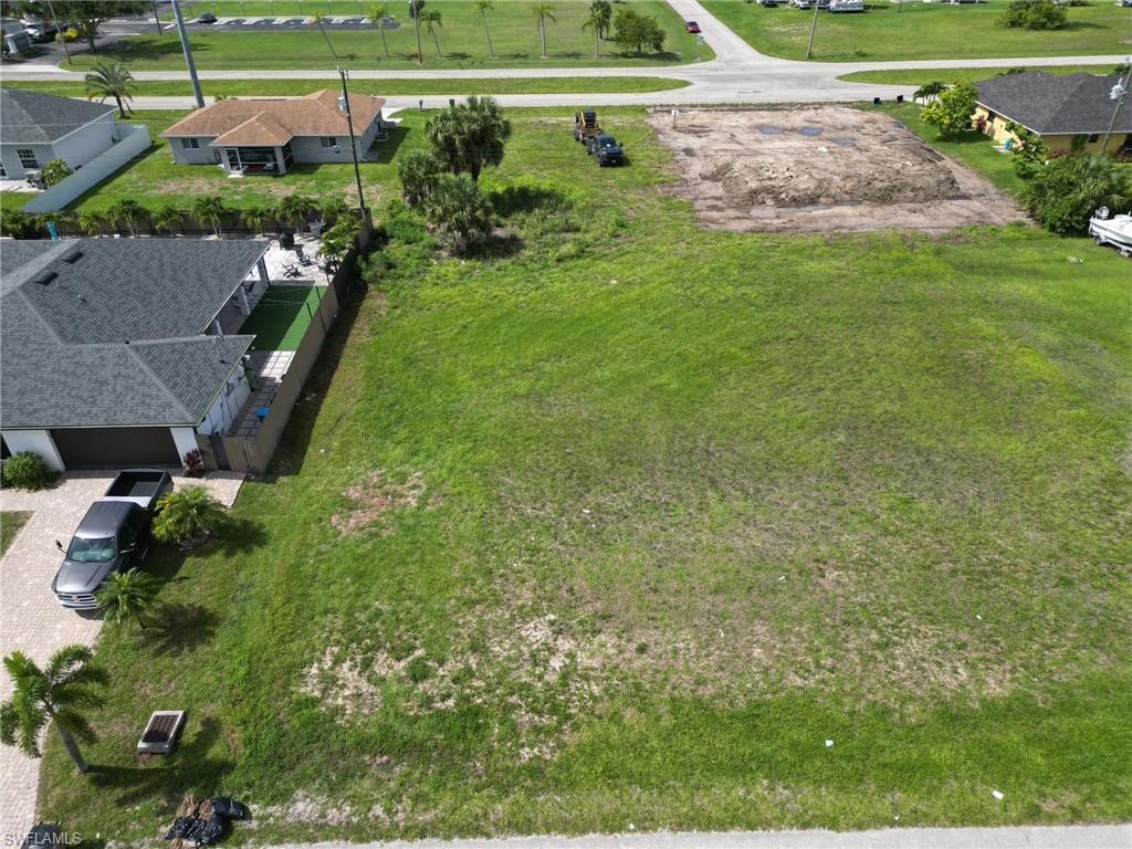 2018 Ne 24th Ter Property Photo 2