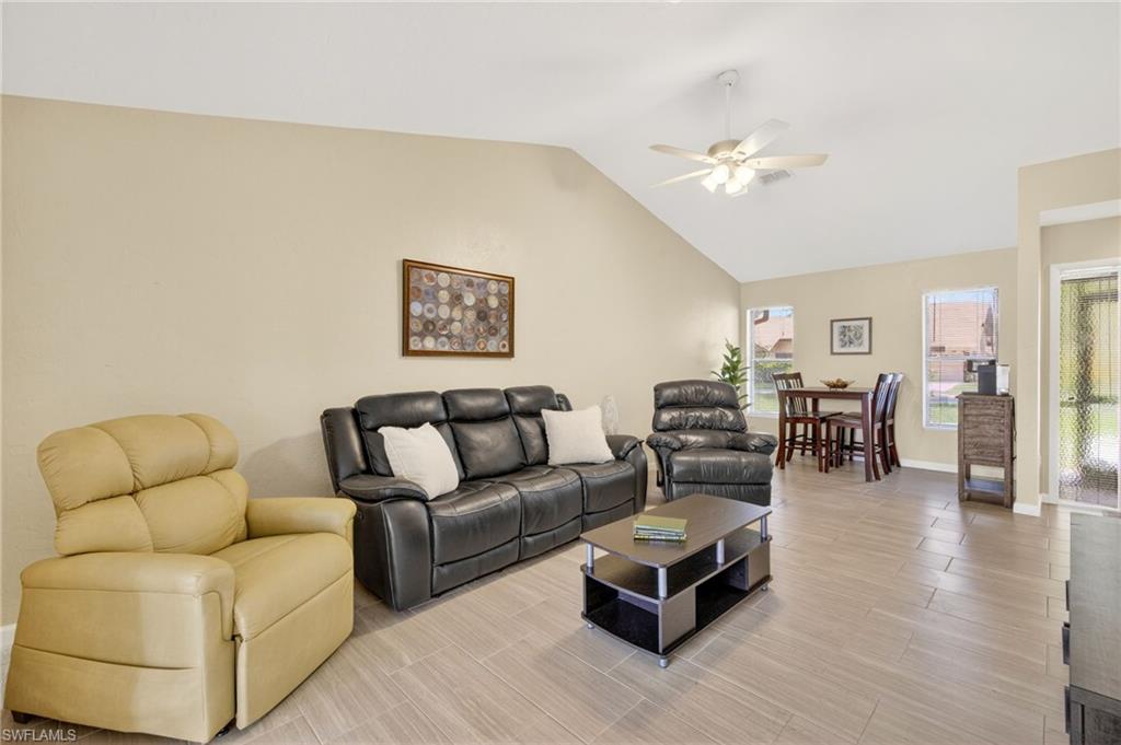 13137 Hampshire Ct Property Photo 5