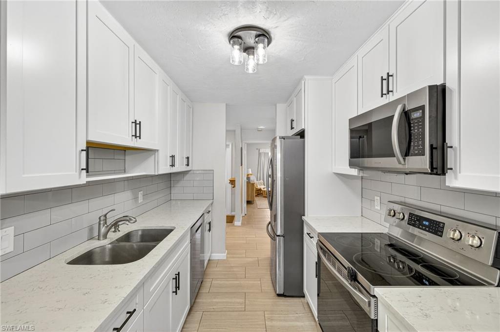 13137 Hampshire Ct Property Photo 10