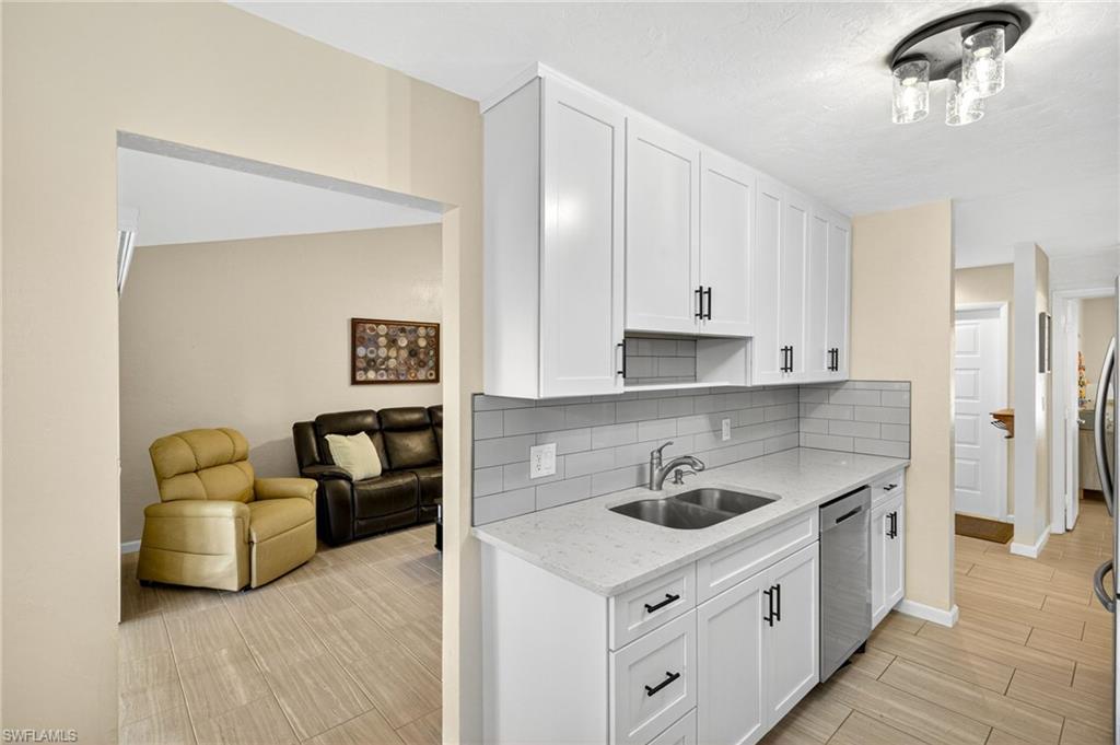 13137 Hampshire Ct Property Photo 12